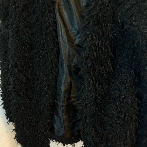 ambiance Outerwear Women’s Black Fluffy Jacket Size Small - Picture 3 of 9